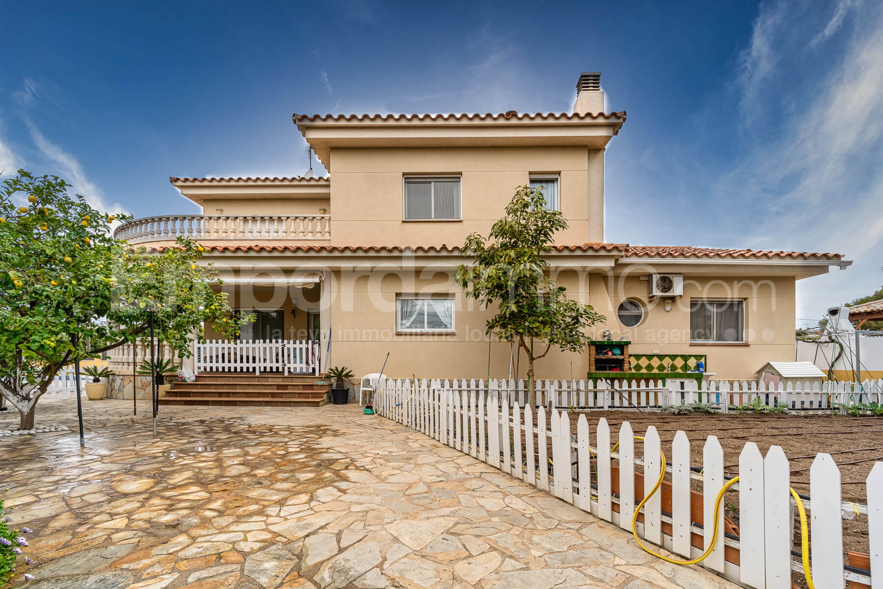 Villa con piscina en venta en Francas - Tarragona