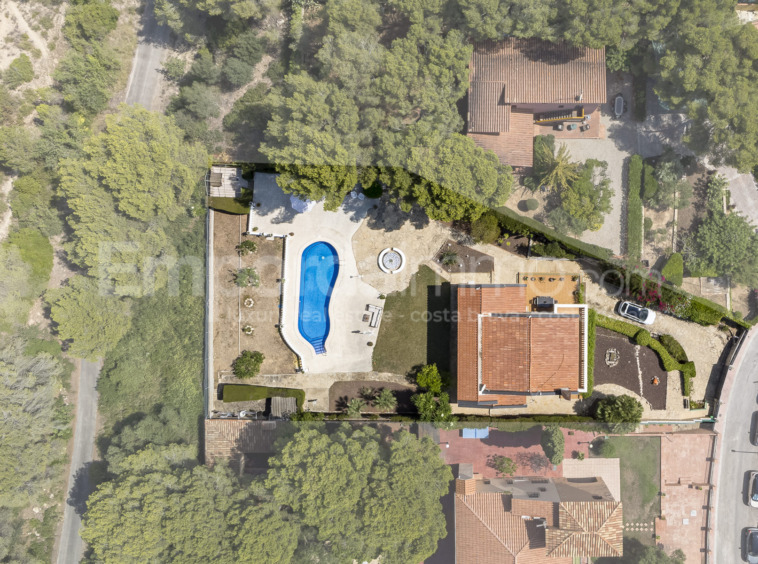 Villa con piscina y vistas al mar en venta en Cala Romana en Tarragona