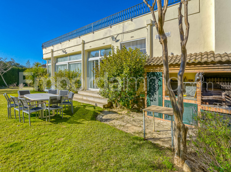 Villa con piscina en venta en Roses, Costa Brava