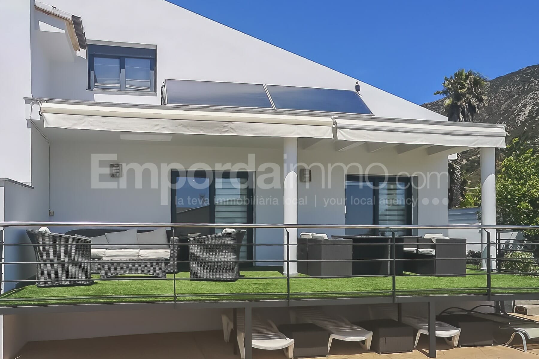 Villa moderna con piscina en venta en Palau Saverdera, Costa Brava