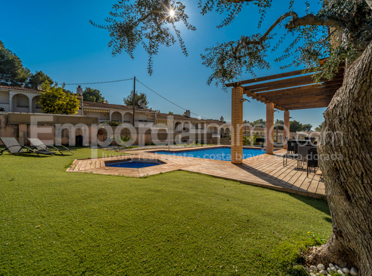 Villa con piscina en venta en La Mora, Tarragona