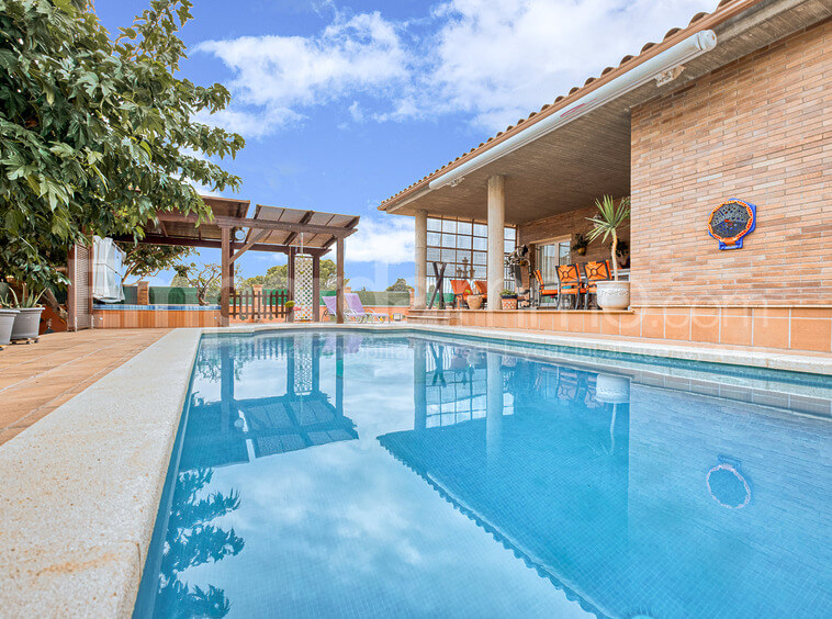 Villa con piscina en venta en Castello de Empuries